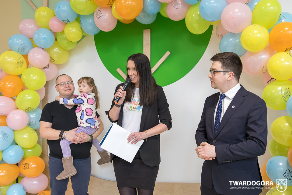 Tłumy Twardogórzan na dniu otwartym w nowym przedszkolu