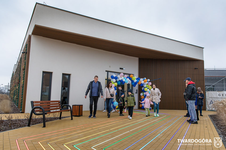Tłumy Twardogórzan na dniu otwartym w nowym przedszkolu